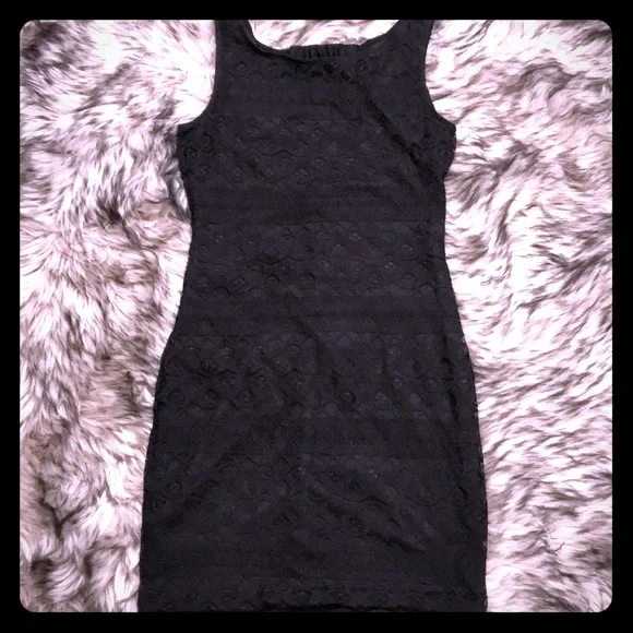 NWT Black Lace Cocktail Mini Dress Bodycon Size X-Small - Picture 2 of 3